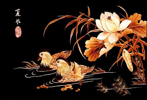 相傳這種麥秸畫,系在數十年前由印度尼西亞華僑傳入